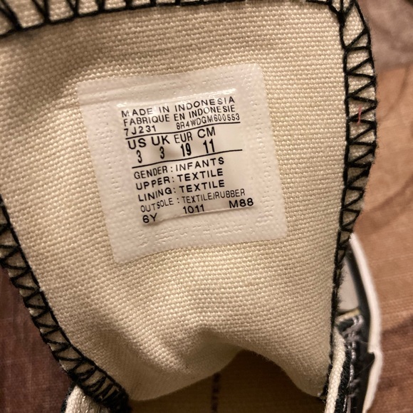 Converse AllStar Black HiTops Toddler Size  3 - Picture 4 of 6